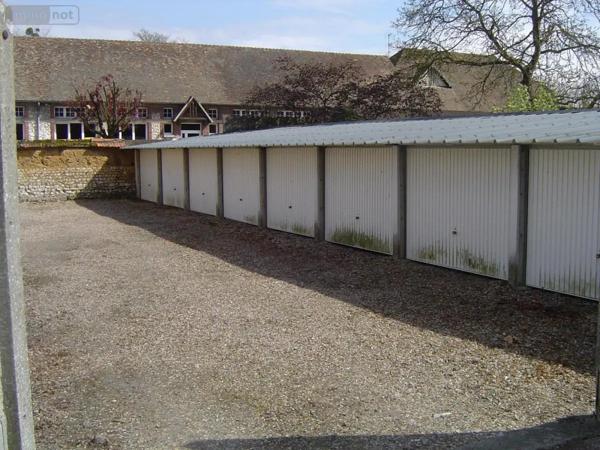 Location - Garage et parking Pont-de-l'Arche 27340 13 m 2