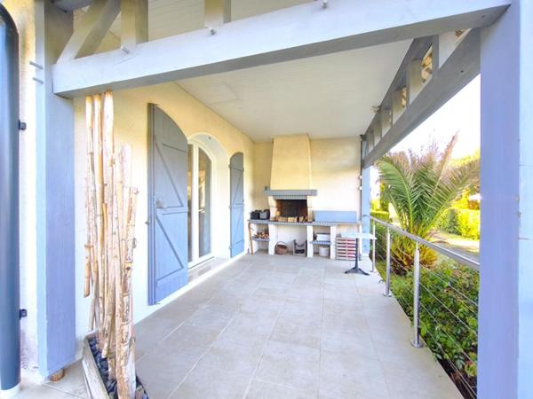 Villa Riviere Saas Et Gourby 7 pièce(s) 193 m2