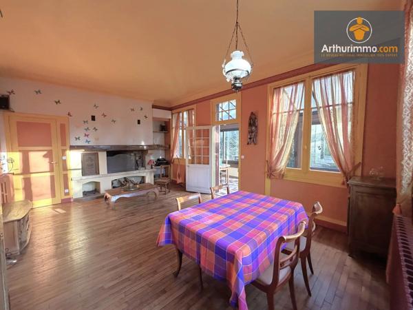 Vente                                                      Maison
                        
                     7 pièces                      137 m2                     à Compiègne