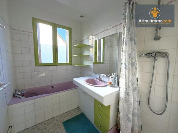 Vente                                                      Maison
                        
                     7 pièces                      137 m2                     à Compiègne