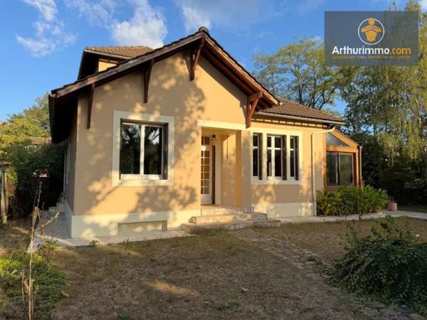 Vente                                                      Maison
                        
                     7 pièces                      137 m2                     à Compiègne