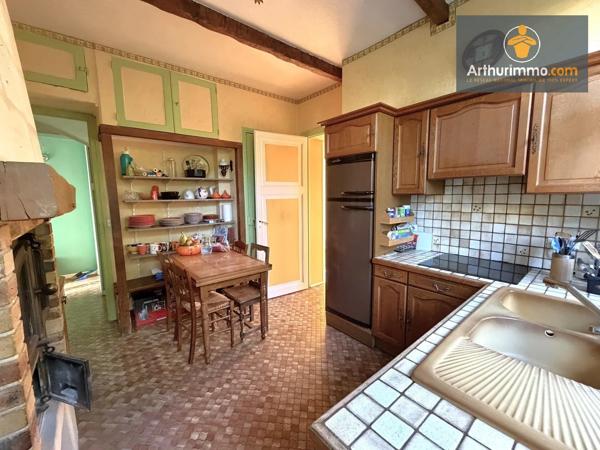 Vente                                                      Maison
                        
                     7 pièces                      137 m2                     à Compiègne