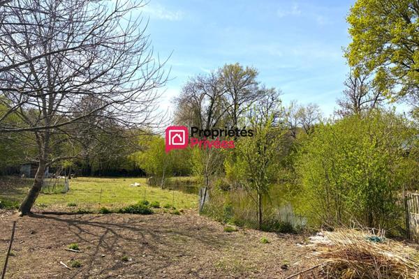 Belle propriété T7 de 231m², terrain de 6905m² avec un étang aux Richards 63780 à vendre