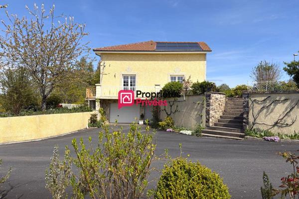 Belle propriété T7 de 231m², terrain de 6905m² avec un étang aux Richards 63780 à vendre