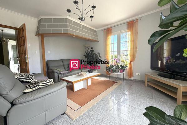 Belle propriété T7 de 231m², terrain de 6905m² avec un étang aux Richards 63780 à vendre