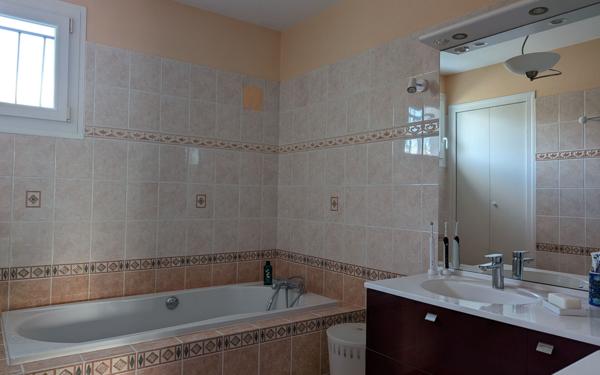 Maison à vendre    5 pièces •  Médis