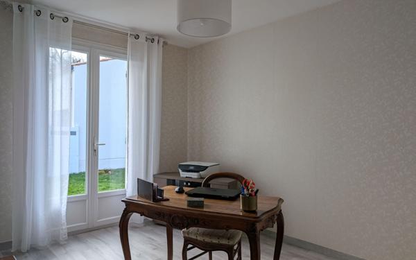 Maison à vendre    5 pièces •  Médis