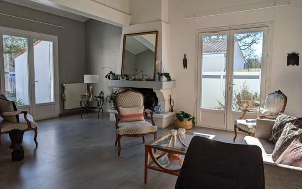 Maison à vendre    5 pièces •  Médis