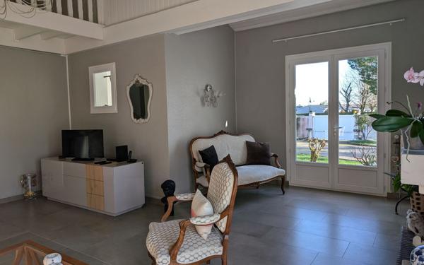 Maison à vendre    5 pièces •  Médis