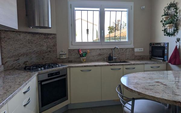 Maison à vendre    5 pièces •  Médis