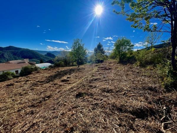 Gilette (06830) Pour les amoureux de la nature avec une vue panoramique mer et montagne