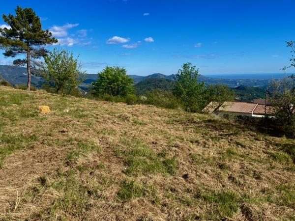 Gilette (06830) Pour les amoureux de la nature avec une vue panoramique mer et montagne