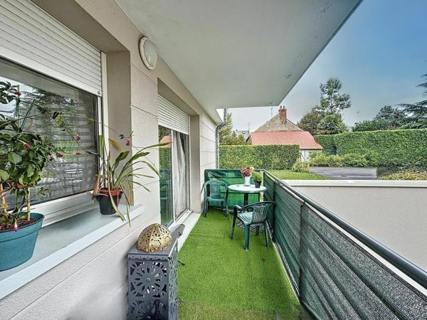 Charmant appartement en rez-de-jardin de 3 pièces avec 2 places de stationnement privatifs