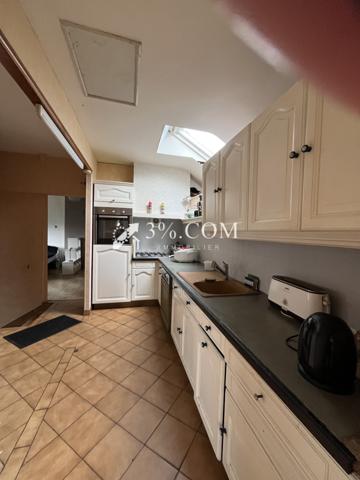 Maison 5 pièce(s) 2 chambre(s) 200 m²