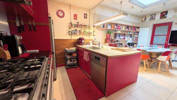 Maison à ROUBAIX, 59100 - 5 pièces 157m²