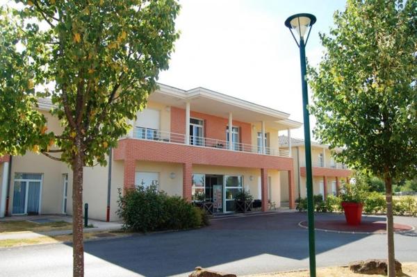 INVESTISSEMENT LOCATIF – CHARLEVILLE MEZIERES- Résidence Ehpad Emeis Patrice Groff - 7.83  de rentabilité.