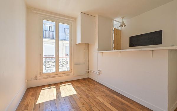 Appartement à vendre    2 pièces • 24,20 m2 Paris 10