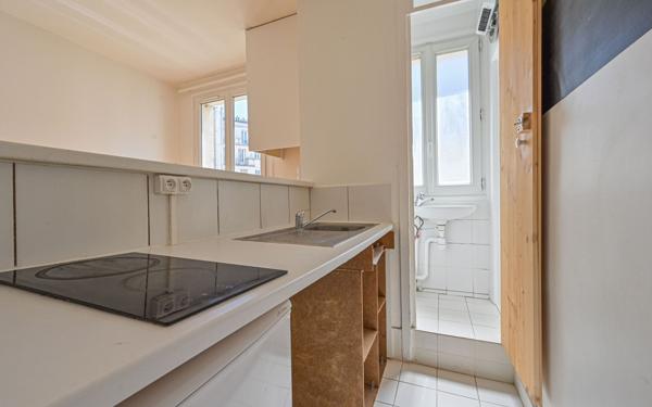 Appartement à vendre    2 pièces • 24,20 m2 Paris 10