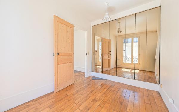 Appartement à vendre    2 pièces • 24,20 m2 Paris 10