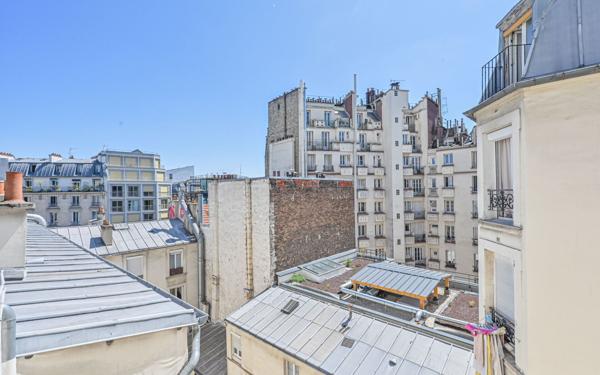 Appartement à vendre    2 pièces • 24,20 m2 Paris 10