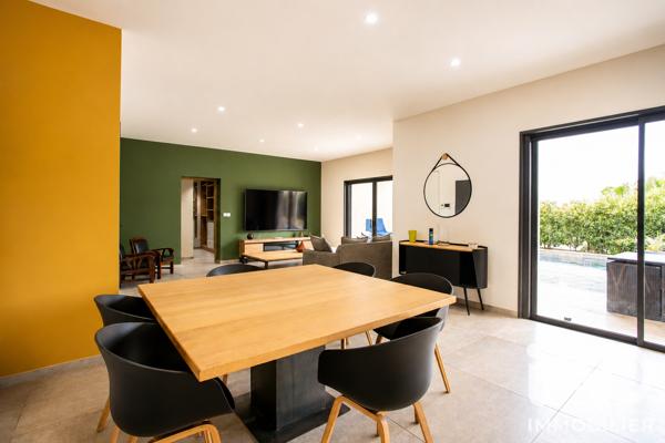 Maison à vendre 6 pièces 142 m² Rochefort-du-Gard
