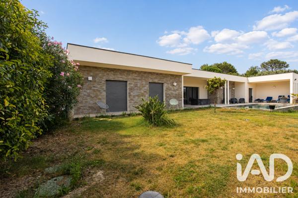 Maison à vendre 6 pièces 142 m² Rochefort-du-Gard