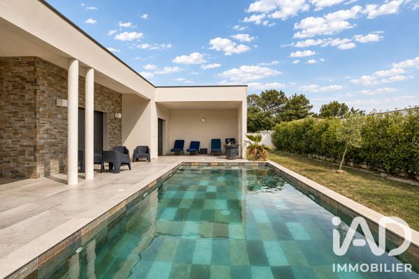 Maison à vendre 6 pièces 142 m² Rochefort-du-Gard
