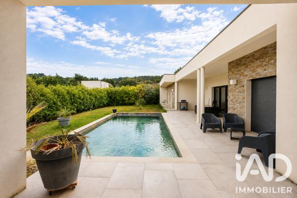 Maison à vendre 6 pièces 142 m² Rochefort-du-Gard
