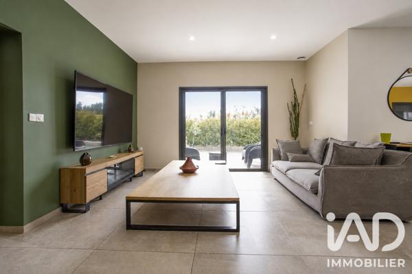 Maison à vendre 6 pièces 142 m² Rochefort-du-Gard