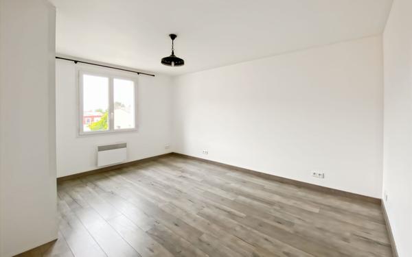 Maison à vendre    8 pièces • 183 m2 Les Mées