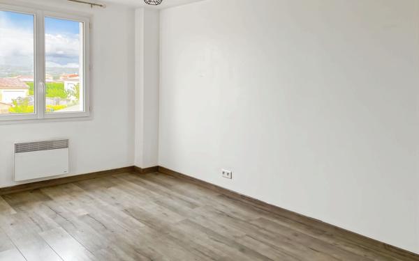 Maison à vendre    8 pièces • 183 m2 Les Mées