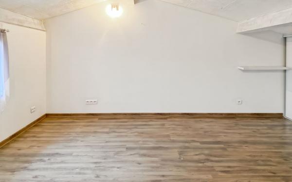 Maison à vendre    8 pièces • 183 m2 Les Mées