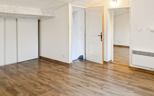 Maison à vendre    8 pièces • 183 m2 Les Mées