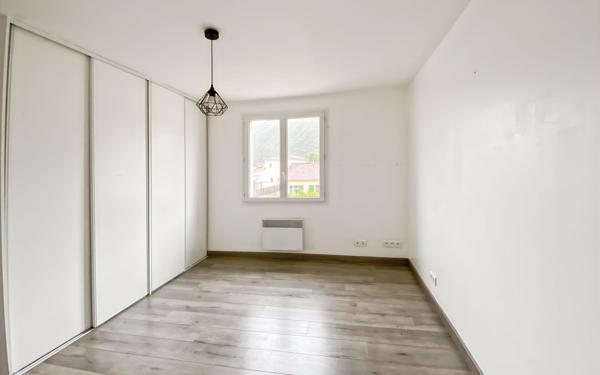 Maison à vendre    8 pièces • 183 m2 Les Mées