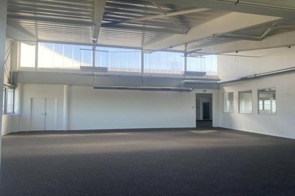Vente - COMMERCE 890 m 2