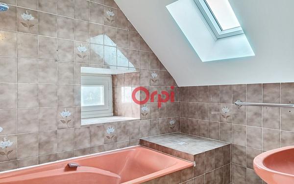 Maison à vendre    5 pièces •  Plumelec