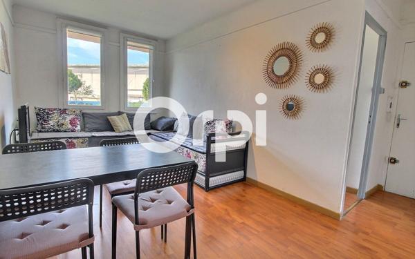 Appartement à vendre    2 pièces • 36 m2 Marseille 8