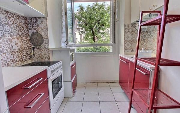 Appartement à vendre    2 pièces • 36 m2 Marseille 8