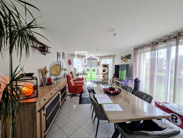 Maison Bonchamp Les Laval 4 pièce(s) 122.23 m2