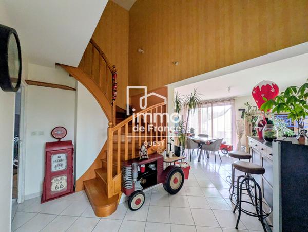 Maison Bonchamp Les Laval 4 pièce(s) 122.23 m2