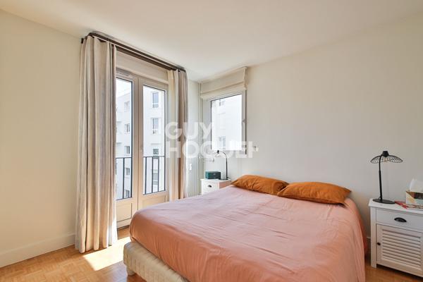 Appartement 4 pièces avec balcon PARIS 15 - Convention