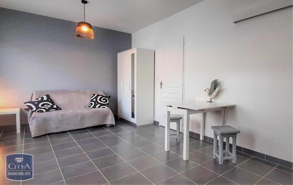 Appartement à louer 1 pièce 27m²