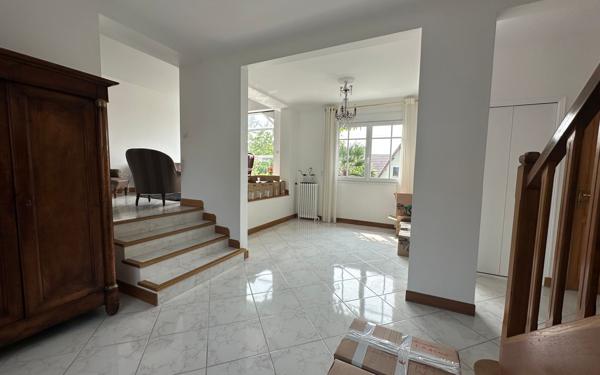 Maison à vendre    7 pièces • 129 m2 Chennevières-sur-Marne