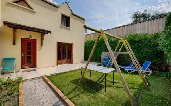 Maison à vendre    5 pièces • 120,84 m2 Joinville-le-Pont