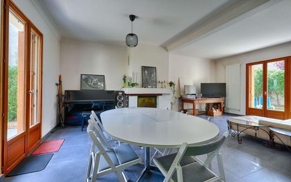 Maison à vendre    5 pièces • 120,84 m2 Joinville-le-Pont