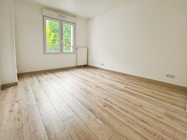 Appartement 3 pièces 63m² à Longjumeau - Balcon sud-ouest et double parking