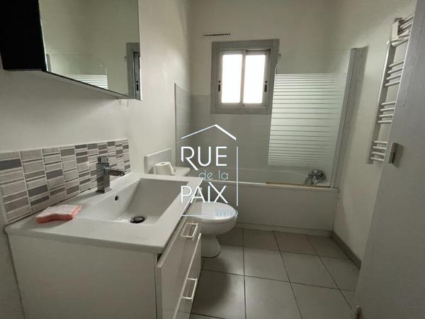 86270 LA ROCHE POSAY Immeuble La Roche Posay 14 pièce(s)