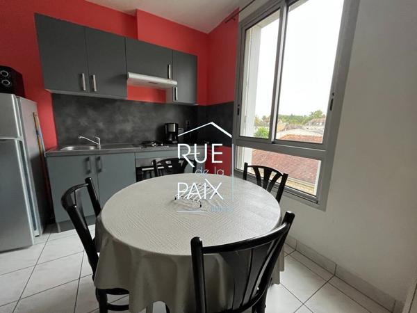 86270 LA ROCHE POSAY Immeuble La Roche Posay 14 pièce(s)