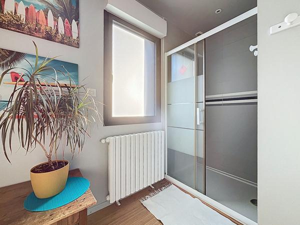 A vendre - Maison non mitoyenne de 218 m², 4 chambres, avec jardin (terrain de 850 m²) et garage "Les Ponts de Cé / Proche La Pyramide"