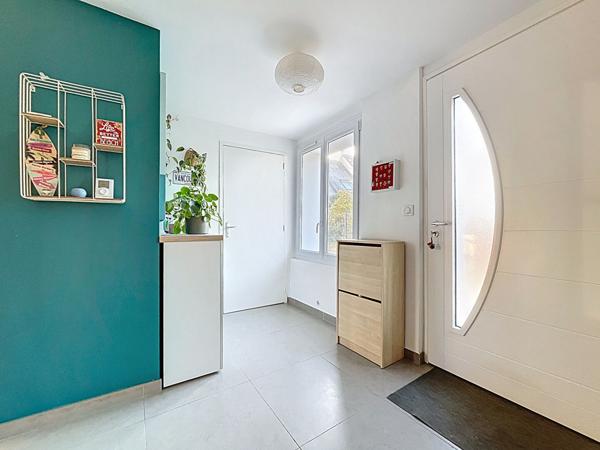 A vendre - Maison non mitoyenne de 218 m², 4 chambres, avec jardin (terrain de 850 m²) et garage "Les Ponts de Cé / Proche La Pyramide"